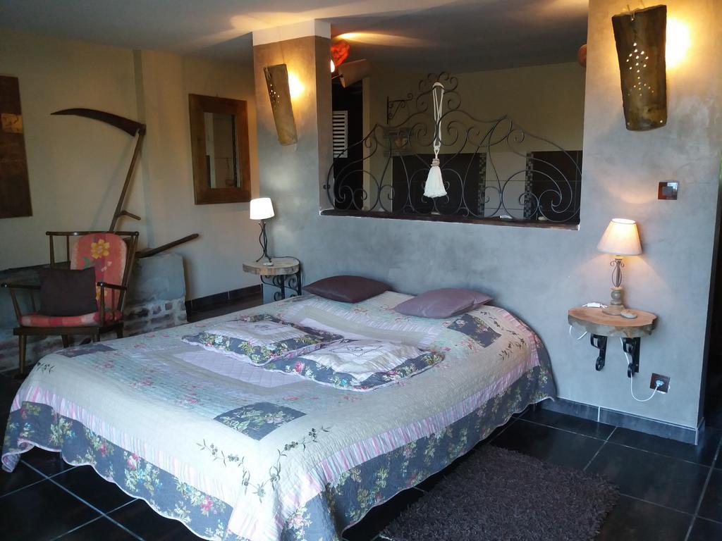 Chambres D Hotes ,Hotel ,Secret D'Une Nuit A Vicq Pres De Onnaing,Avec Piscine Buitenkant foto